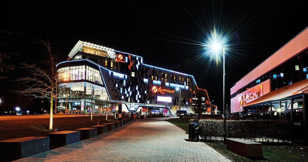 Genting Hotel & Spa At Resorts World Birmingham Bickenhill Exterior photo