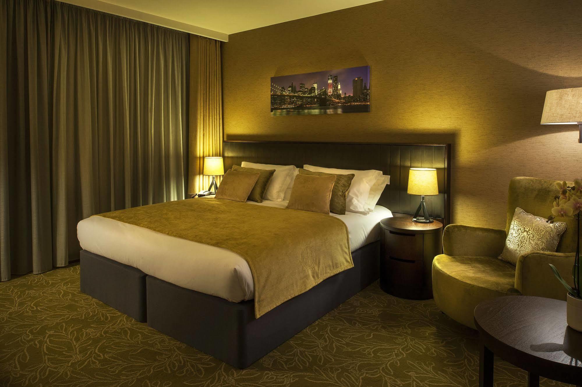 Genting Hotel & Spa At Resorts World Birmingham Bickenhill Exterior photo