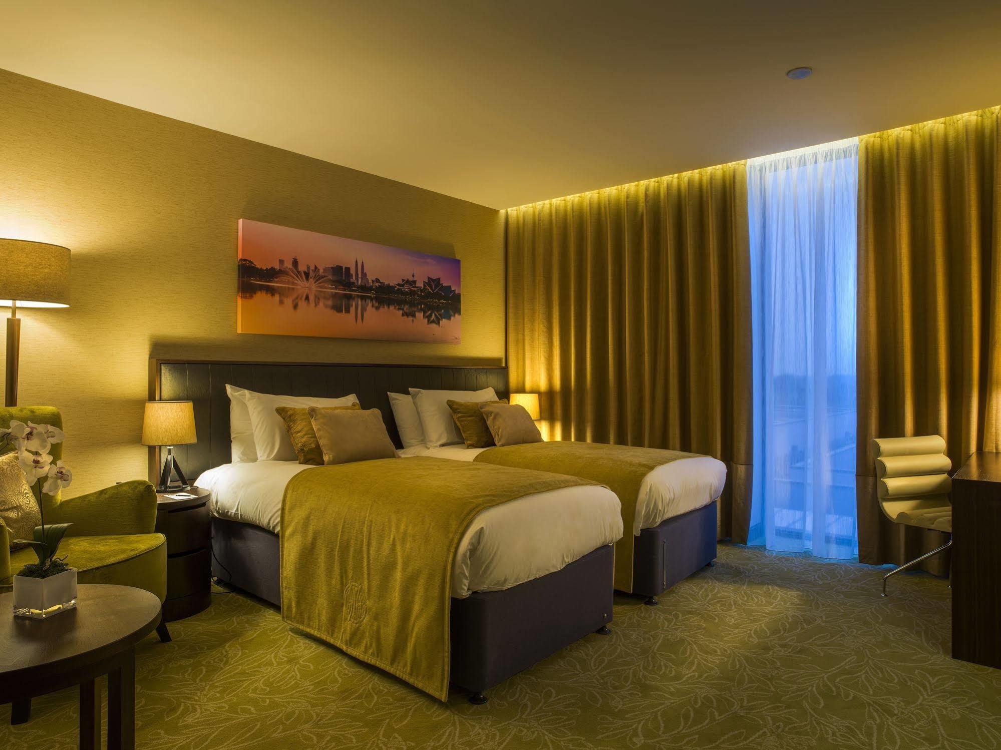 Genting Hotel & Spa At Resorts World Birmingham Bickenhill Exterior photo